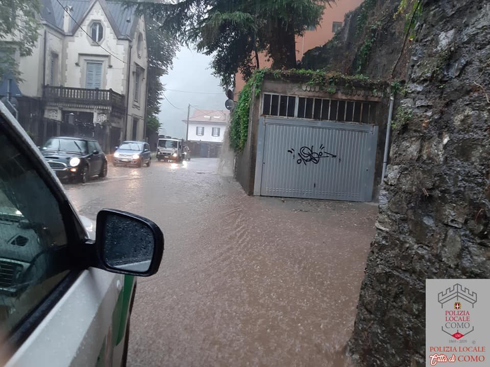 Maltempo, Lariana temporaneamente chiusa a Como. Allerta a Colonno