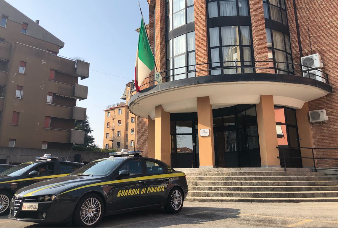 Ispezione al ristorante, scoperti 5 dipendenti in nero e 2 irregolari. Attività sospesa