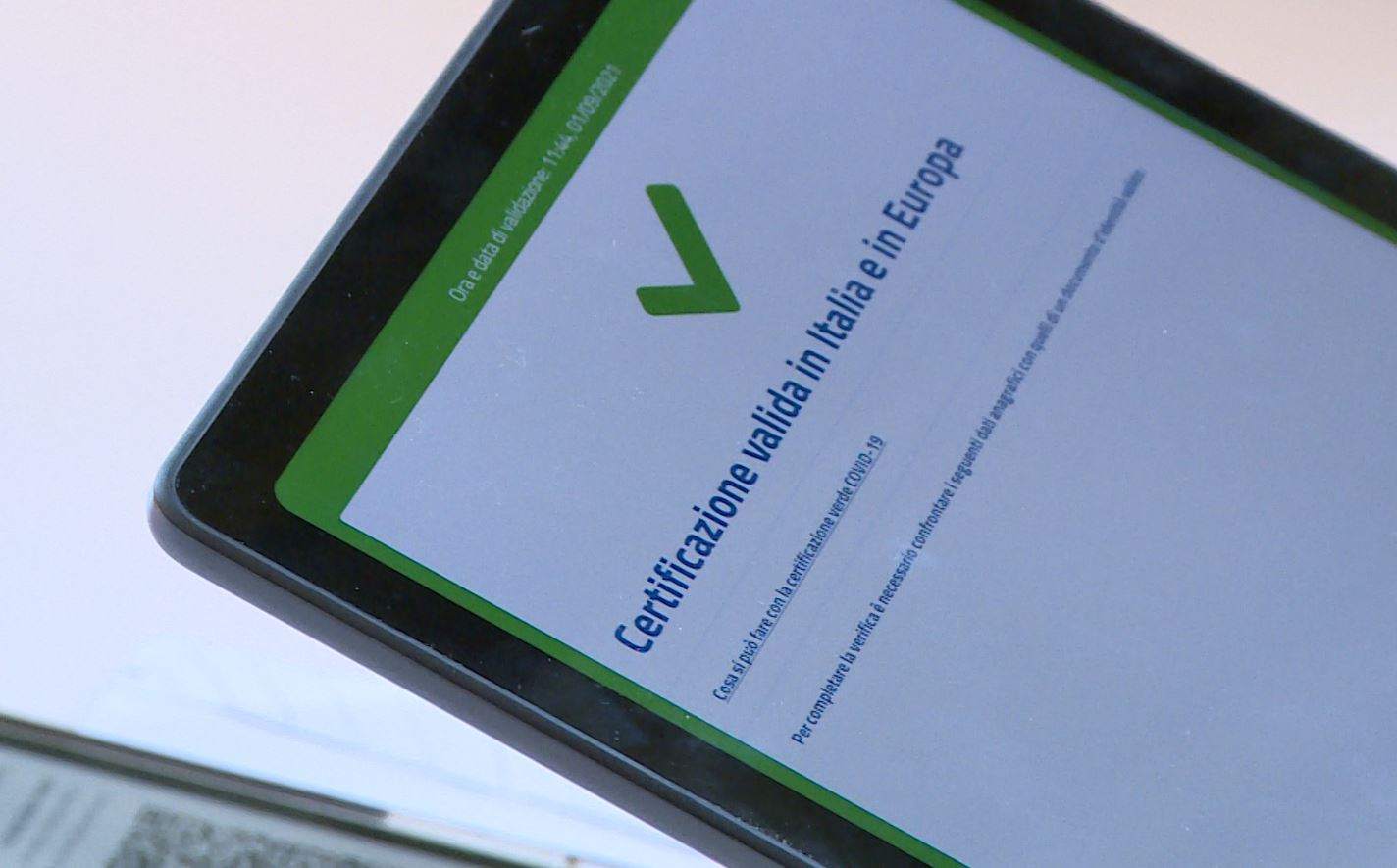 Green pass e nuove regole, lunedì sera alle 20 uno speciale su Etv