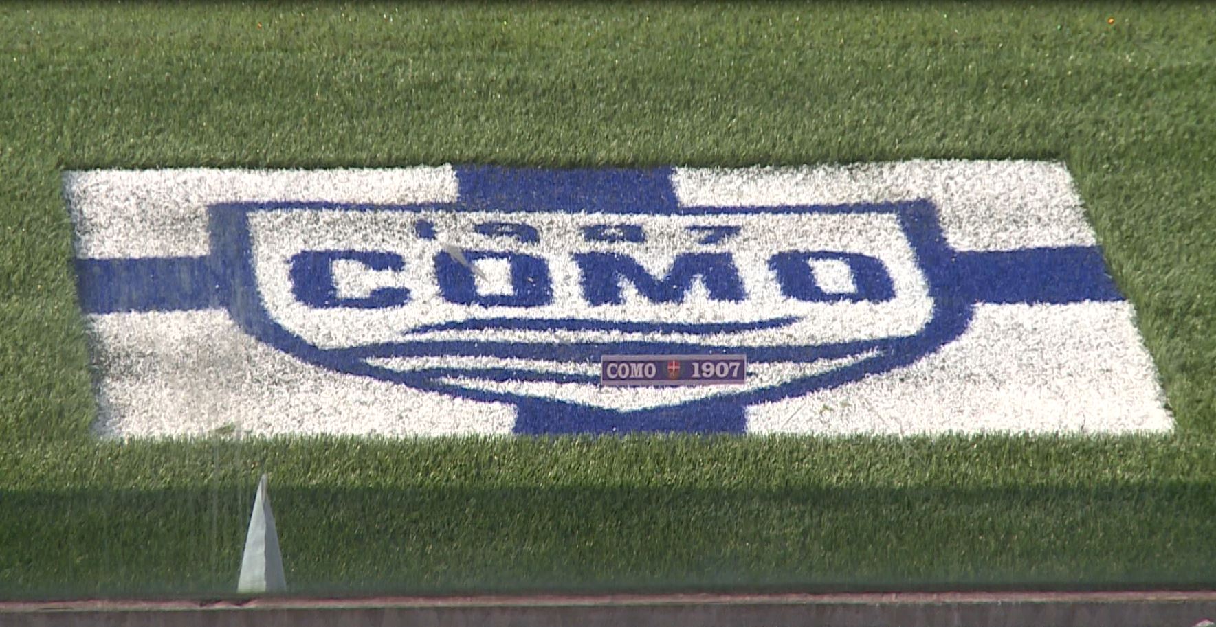 Gli atleti dell’Osha-Asp premiati al Sinigaglia durante Como-Perugia