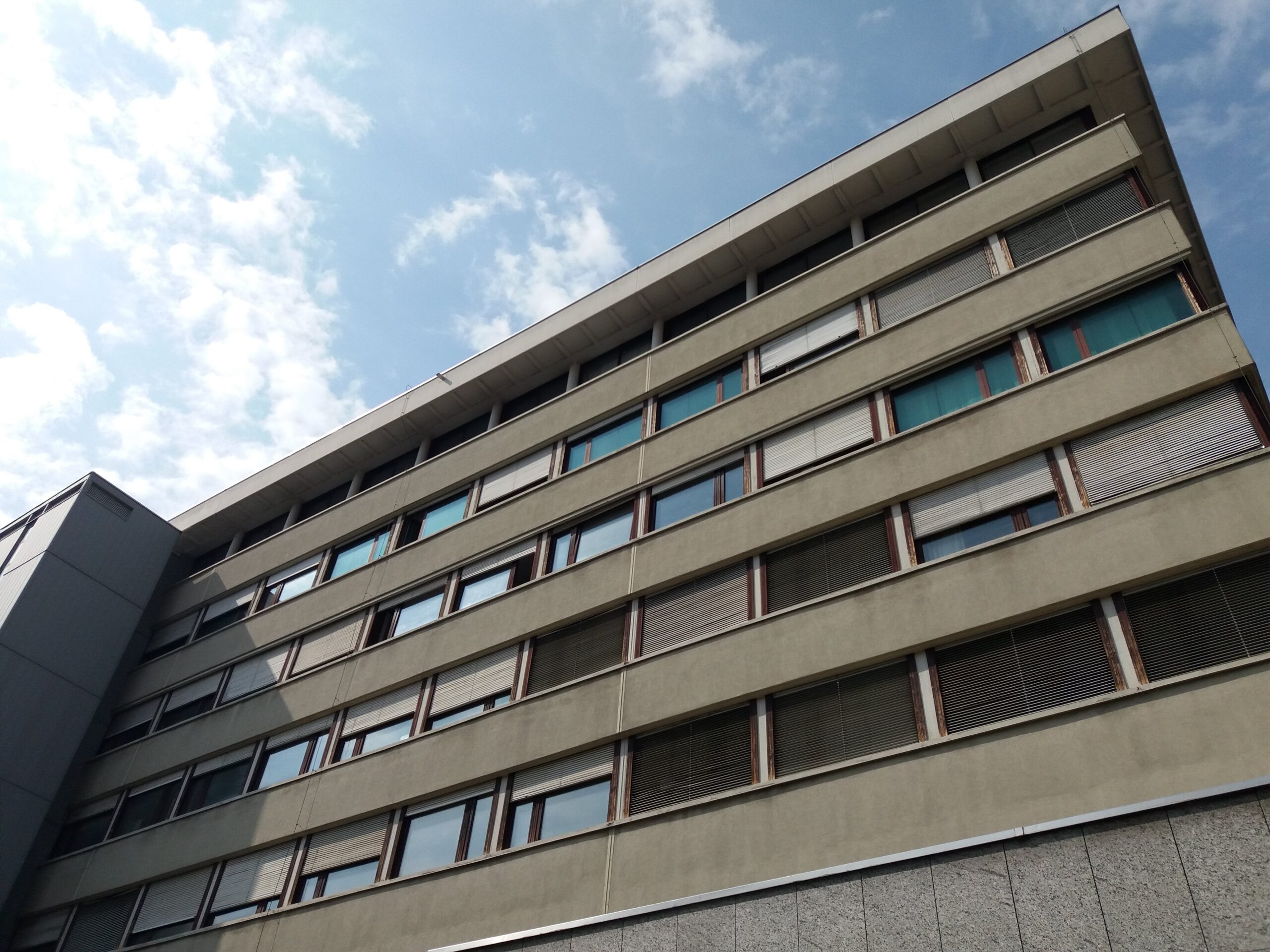 Spaccio di droga, due arresti e una denuncia