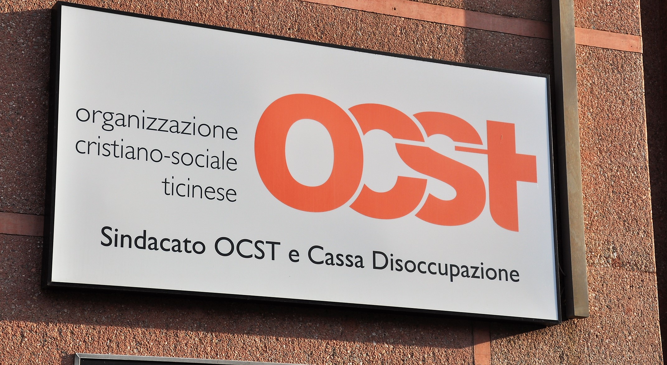 Effetti del cambio franco-euro, la denuncia dell’OCST: “Quindici aziende vogliono abbassare gli stipendi”