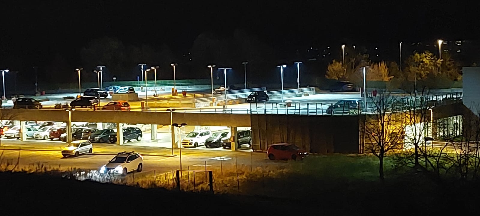 Ospedale Sant’Anna, riparata l’illuminazione del parcheggio dei dipendenti