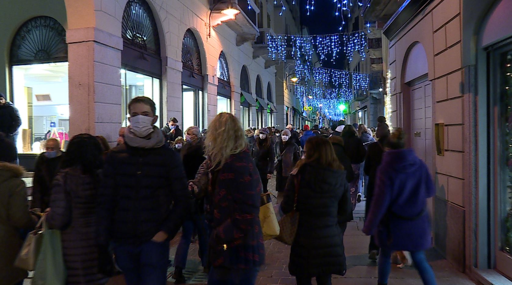 Quarantene, green pass e mascherine: cosa cambia con le nuove regole