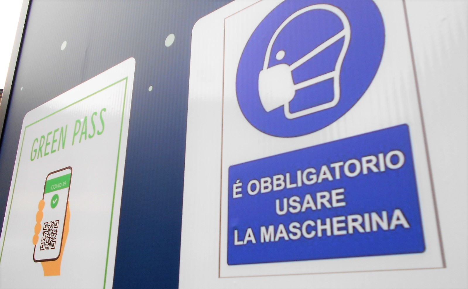 Mascherine e green pass: lunedì e martedì le nuove regole