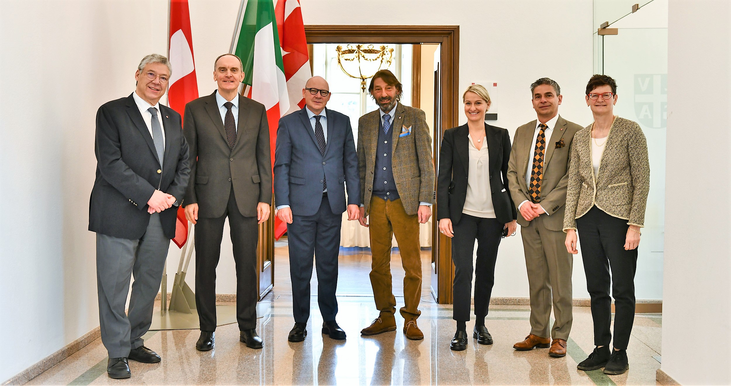 Il  console italiano ricevuto in municipio a Lugano