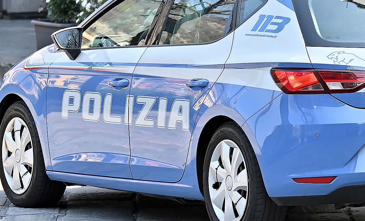 Camerlata, marijuana nello zaino e a casa. Denunciato