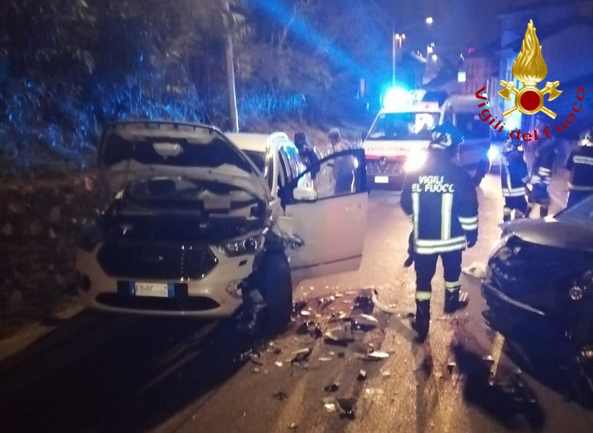 Grave incidente a Montano Lucino, quattro feriti