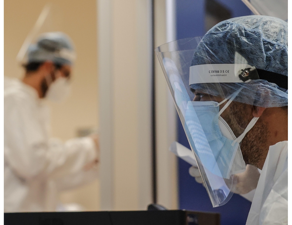 Covid: 53.588 positivi, 118 le vittime