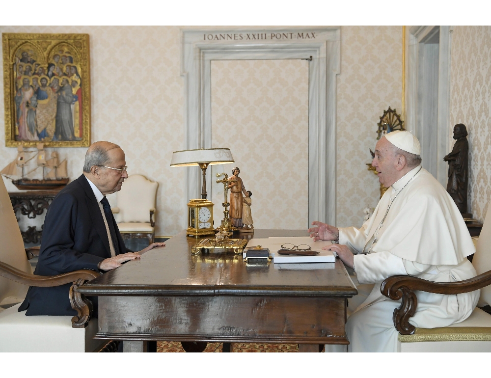 Papa: presidente Aoun, sarà in Libano a giugno