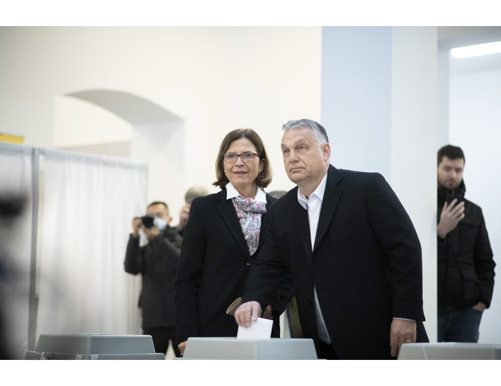 Ungheria al voto, prime elezioni incerte per Orban
