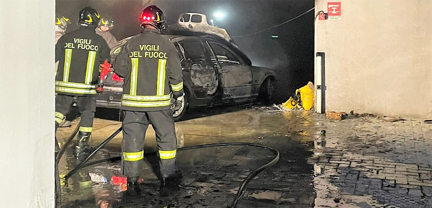 Incendio di una vettura