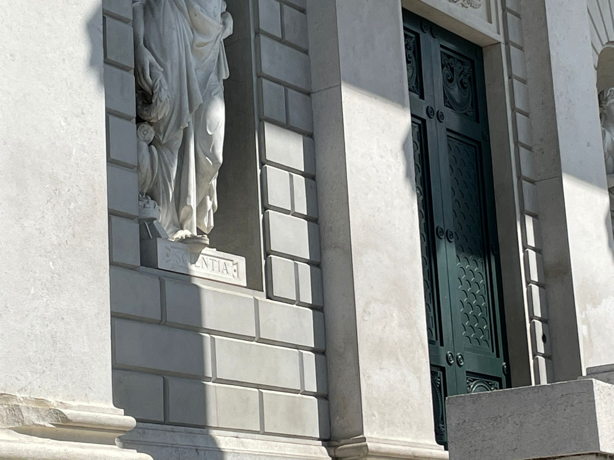 Como, visita guidata alla mostra “Donne di Scienza”