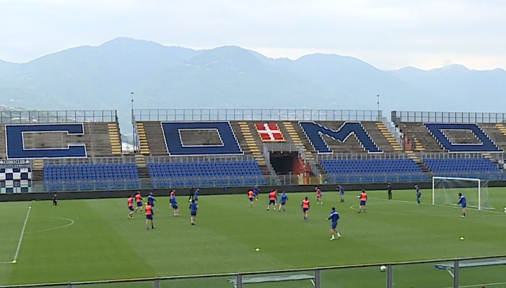Calcio e basket: primi impegni di campionato per Como e Cantù