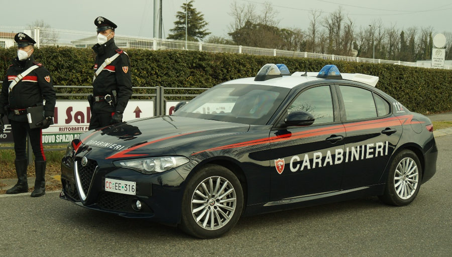 Carugo: rapina quattro volte lo stesso supermercato, arrestato