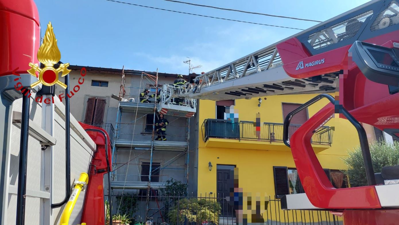 Lurate Caccivio, in shock anafilattico dopo una puntura di insetto. Uomo soccorso dai vigili del fuoco