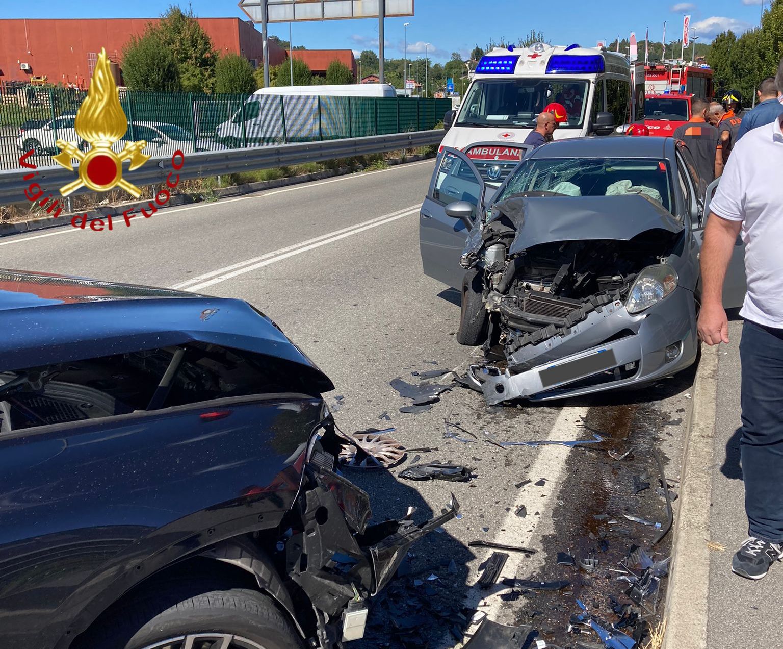 Montano Lucino, incidente tra due auto. Un ferito portato al Sant’Anna
