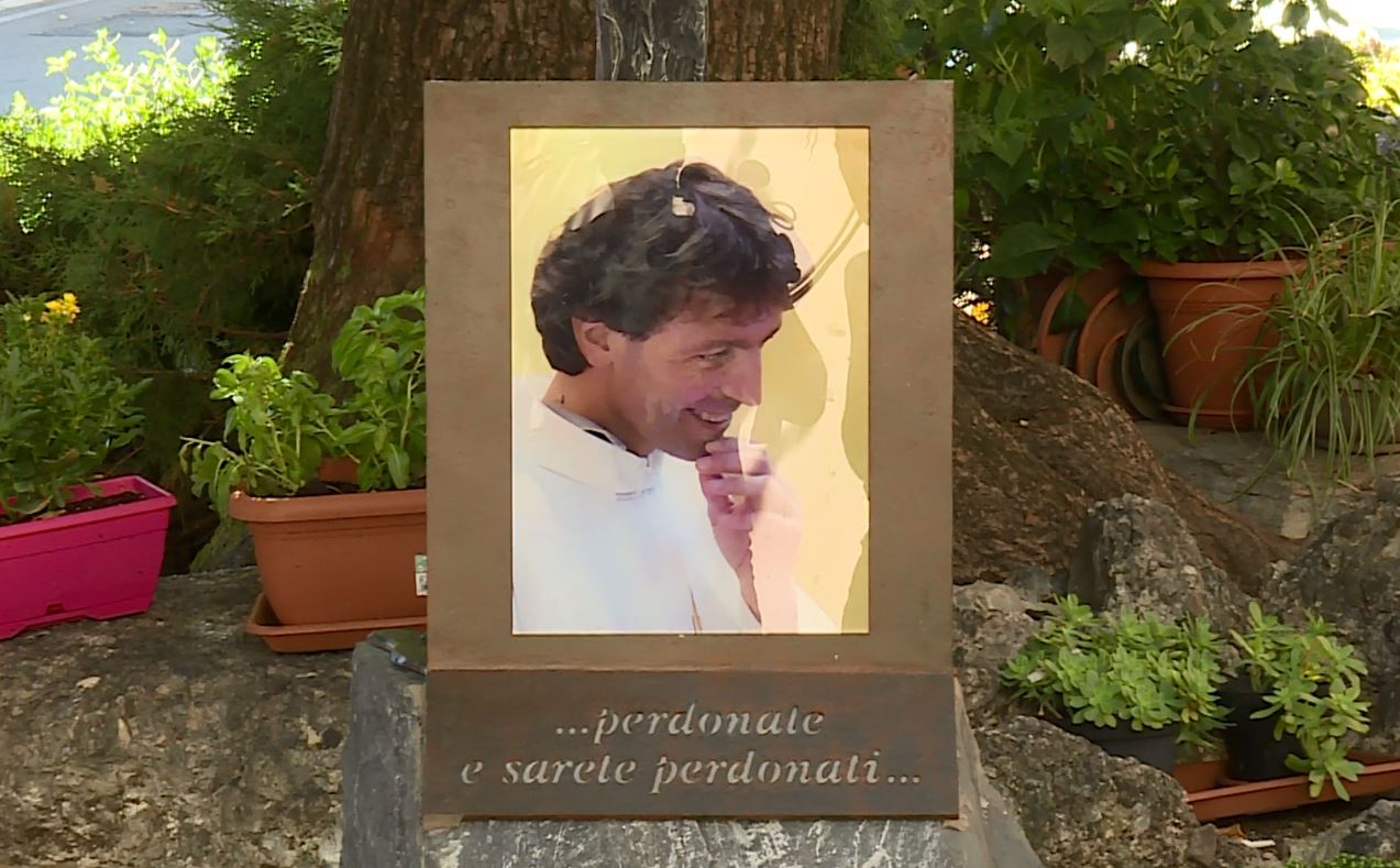 A Gravedona l’intitolazione dell’istituto comprensivo a don Roberto Malgesini