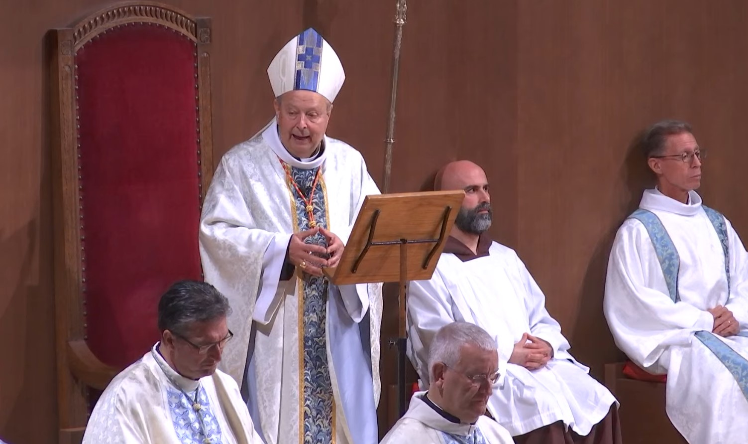 Il cardinale Cantoni a Lourdes con l’Unitalsi di Como e Sondrio