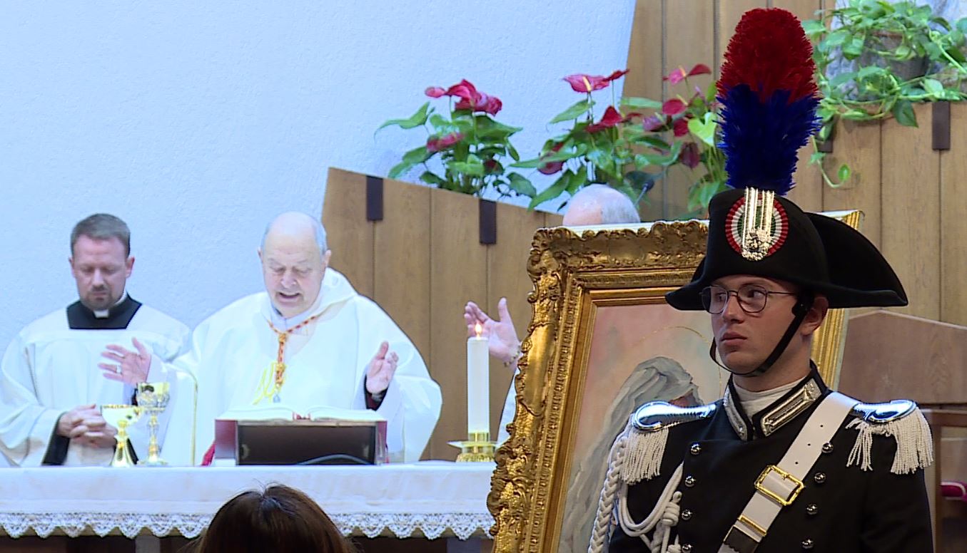 Il vescovo di Como celebra la messa per la patrona dei carabinieri. Il ricordo del comandante Furceri