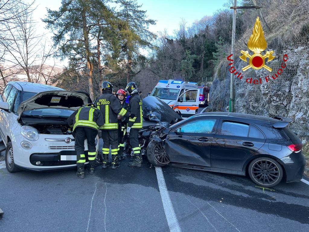 Bellagio, scontro tra due auto. Tre feriti tra i quali un bambino di 9 anni