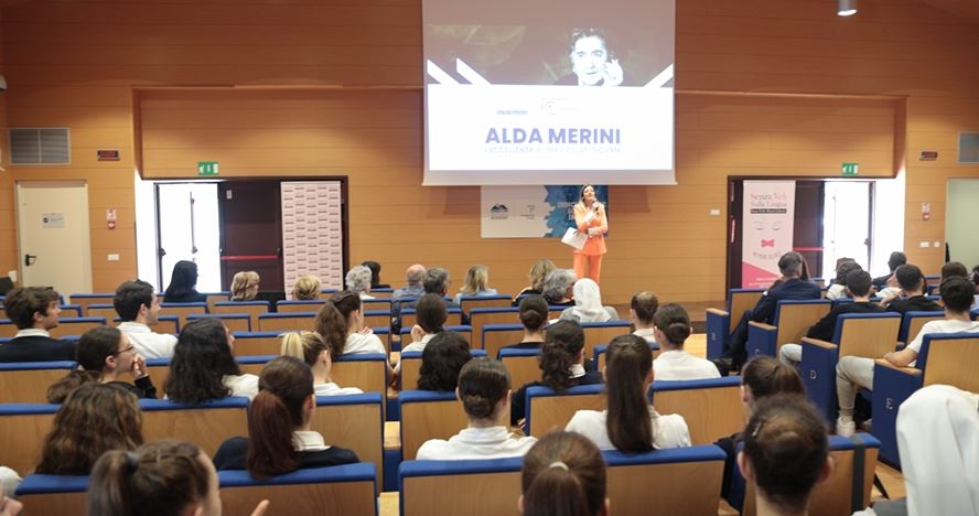 “L’eccellenza al servizio dei giovani”: l’ultimo giorno dedicato alla poetessa Alda Merini