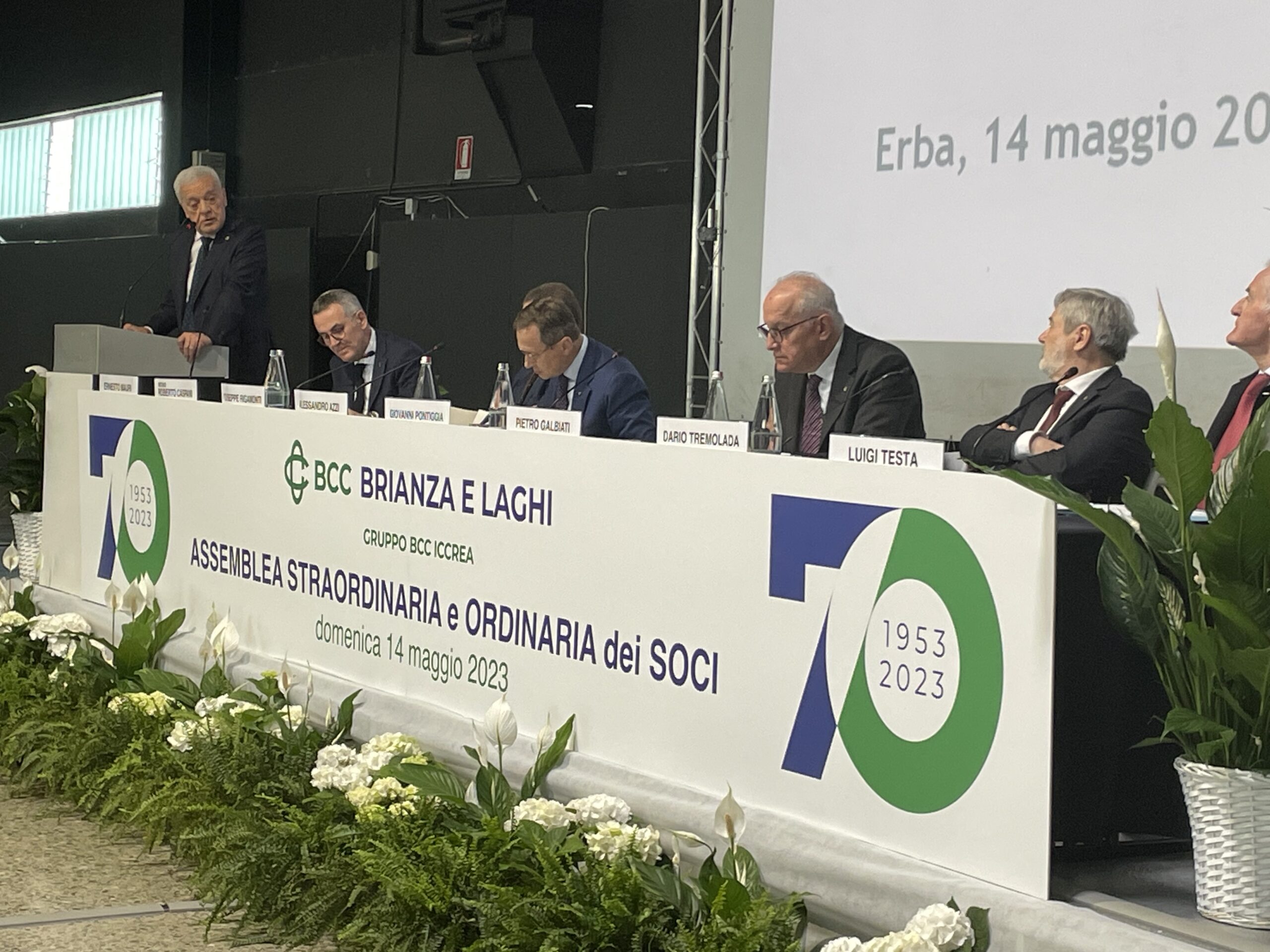 “All’assemblea della banca cooperativa sindaco a mani vuote”, polemica in consiglio comunale ad Alzate Brianza