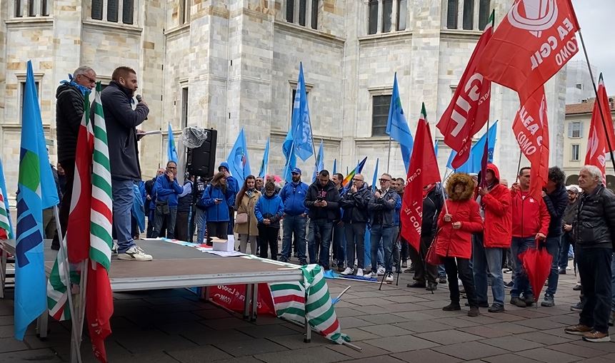 Primo maggio, il presidio dei sindacati in piazza Verdi a Como