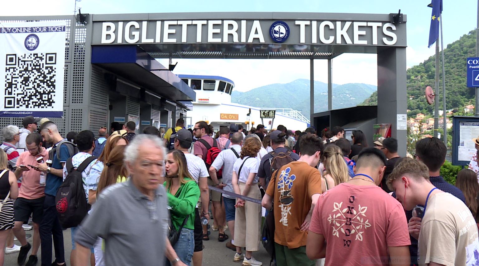 Turismo record e un’altra estate in coda ai battelli. Dalla Navigazione: “La flotta si rafforzerà non prima del 2024”