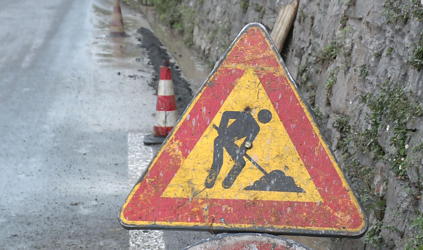 Statale Regina, da domani e per oltre un mese senso unico alternato ad Argegno