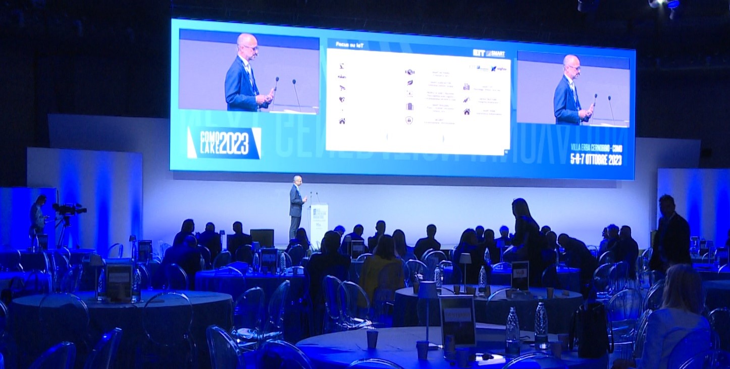 ComoLake 2023, secondo giorno di lavori a Villa Erba