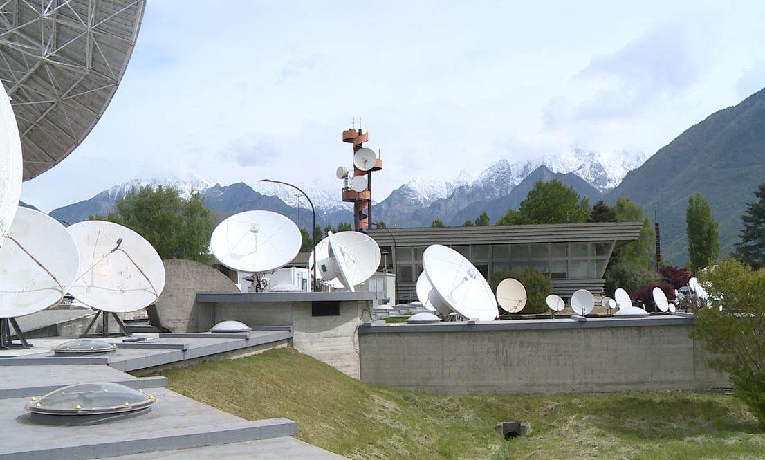 Centro Spaziale del Lario: un viaggio tra antenne giganti e satelliti in cima al lago