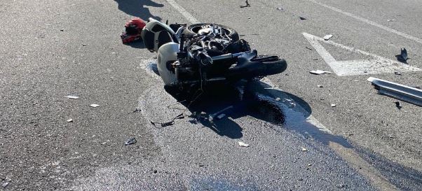 Incidente ad Albavilla, restano gravi le condizioni del motociclista