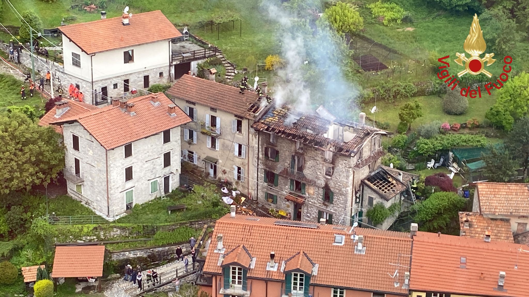Faggeto Lario, fiamme in un’abitazione in località Molina