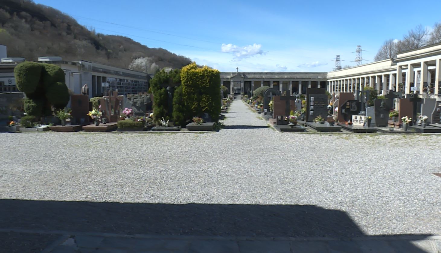 Cimitero di Monte Olimpino, chiusura per lavori mercoledì 29 maggio