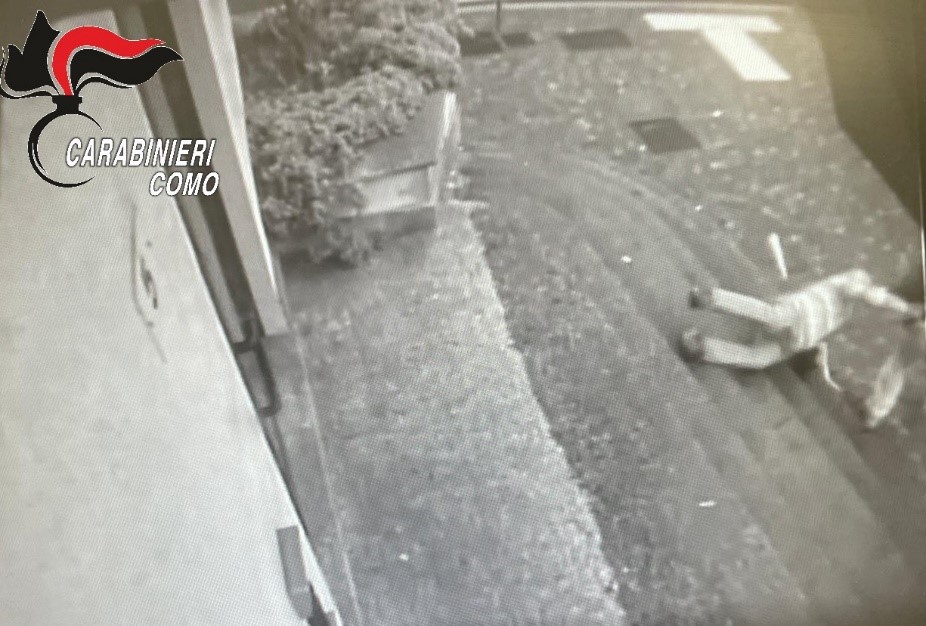 Rapina da far west a Fino Mornasco, i carabinieri denunciano un 54enne