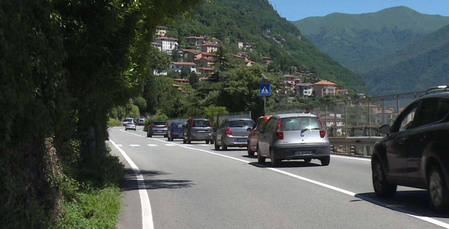 Ordinanza anti-caos sulla Statale Regina, il prefetto: “Troppi mezzi la violano. Vertice con le forze di polizia”