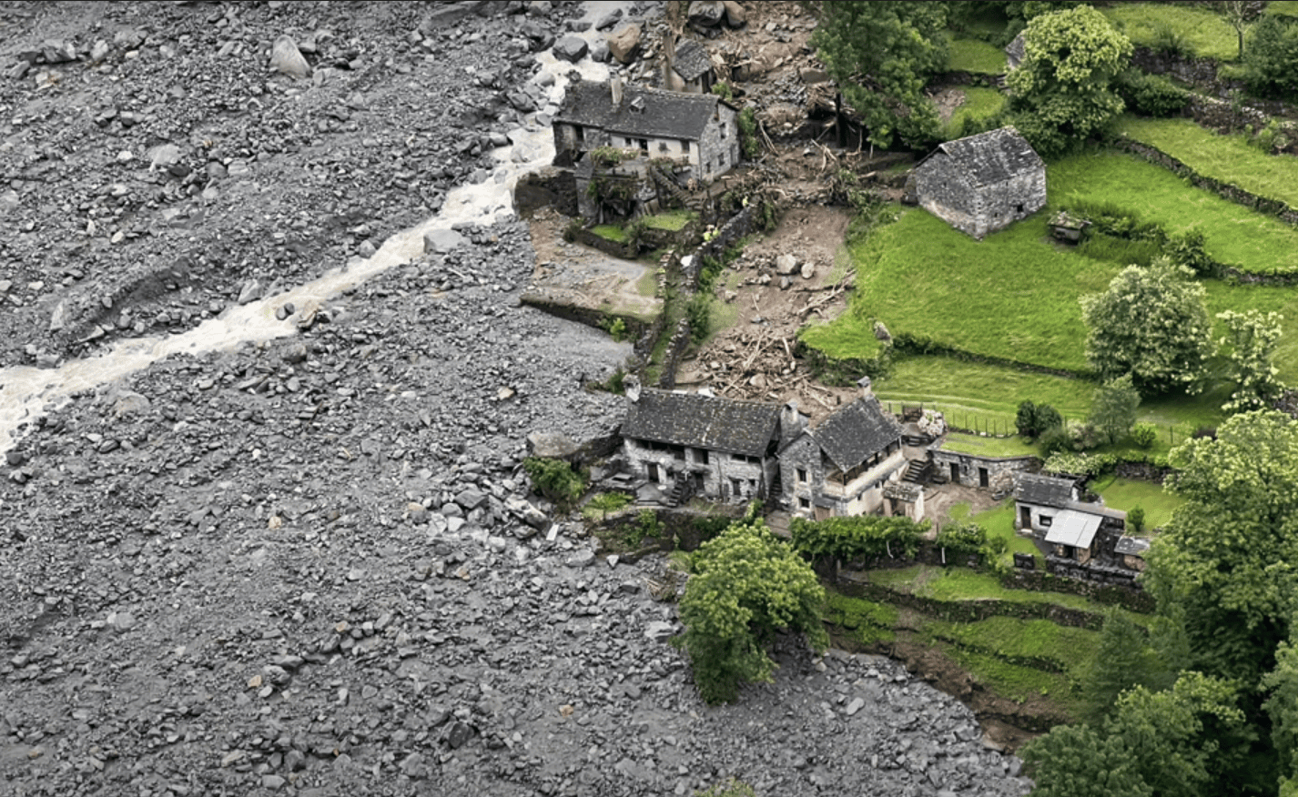 Ticino, maltempo in Vallemaggia. Tre vittime e un disperso