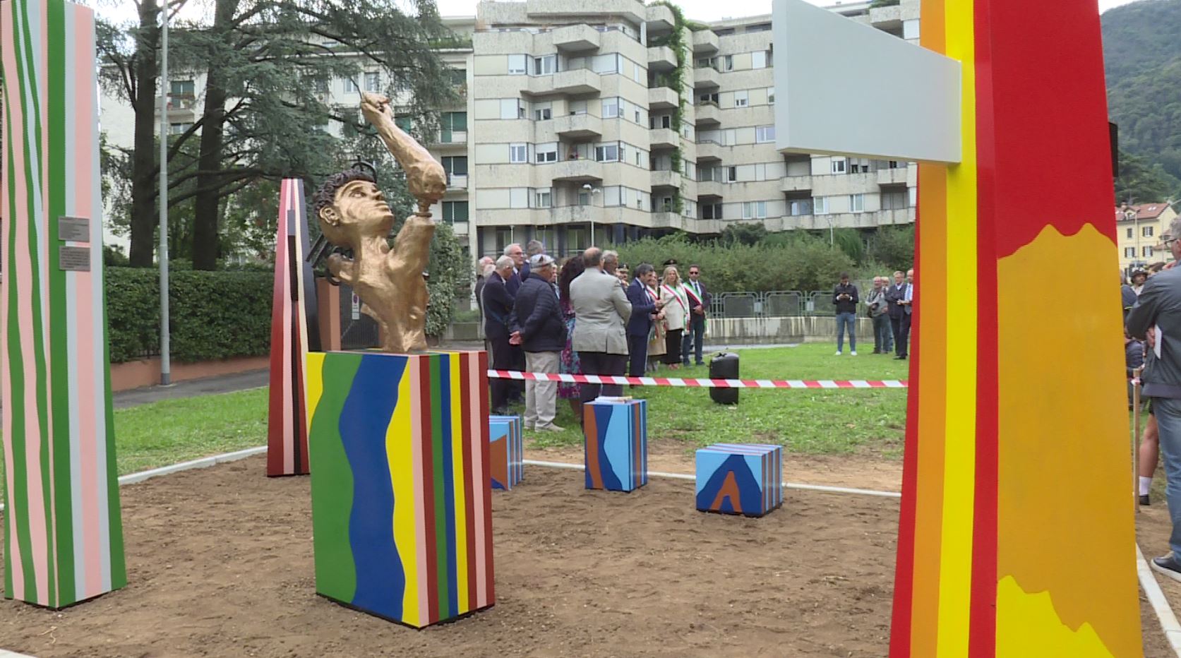 Como, inaugurata l’installazione permanente “Giardino della speranza”