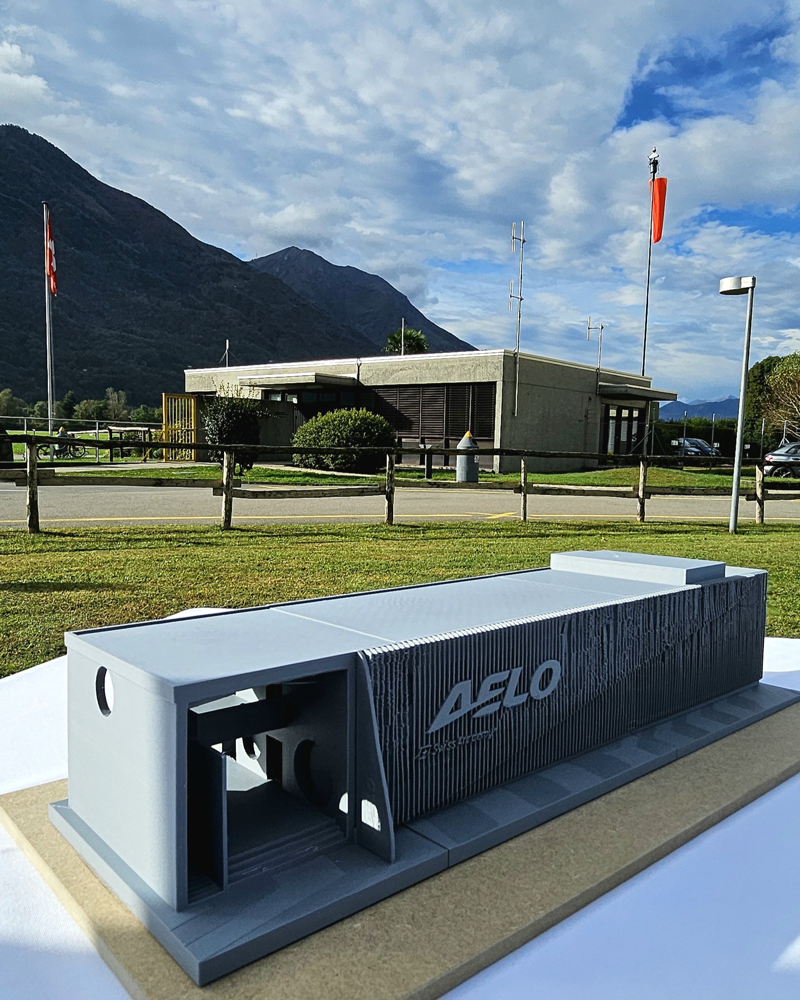 Aeroporto cantonale di Locarno, avviati i lavori per il nuovo hangar 1