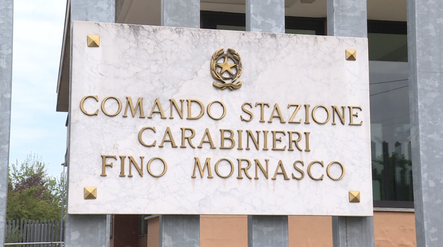 Fino Mornasco, 47enne arrestato per maltrattamenti sulla compagna e sulla madre