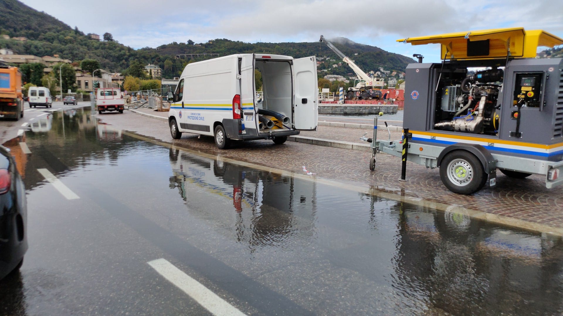 Lungolago di Como allagato e Lario osservato speciale, ha raggiunto i 107 centimetri