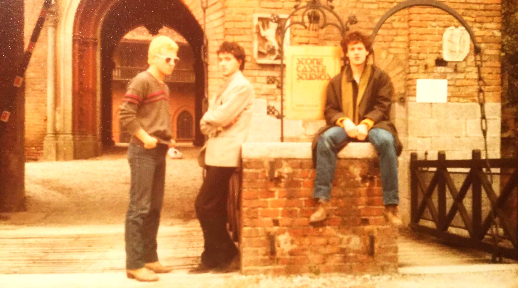 Enrico Ruggeri, il ricordo comasco d’epoca sulle pagine social