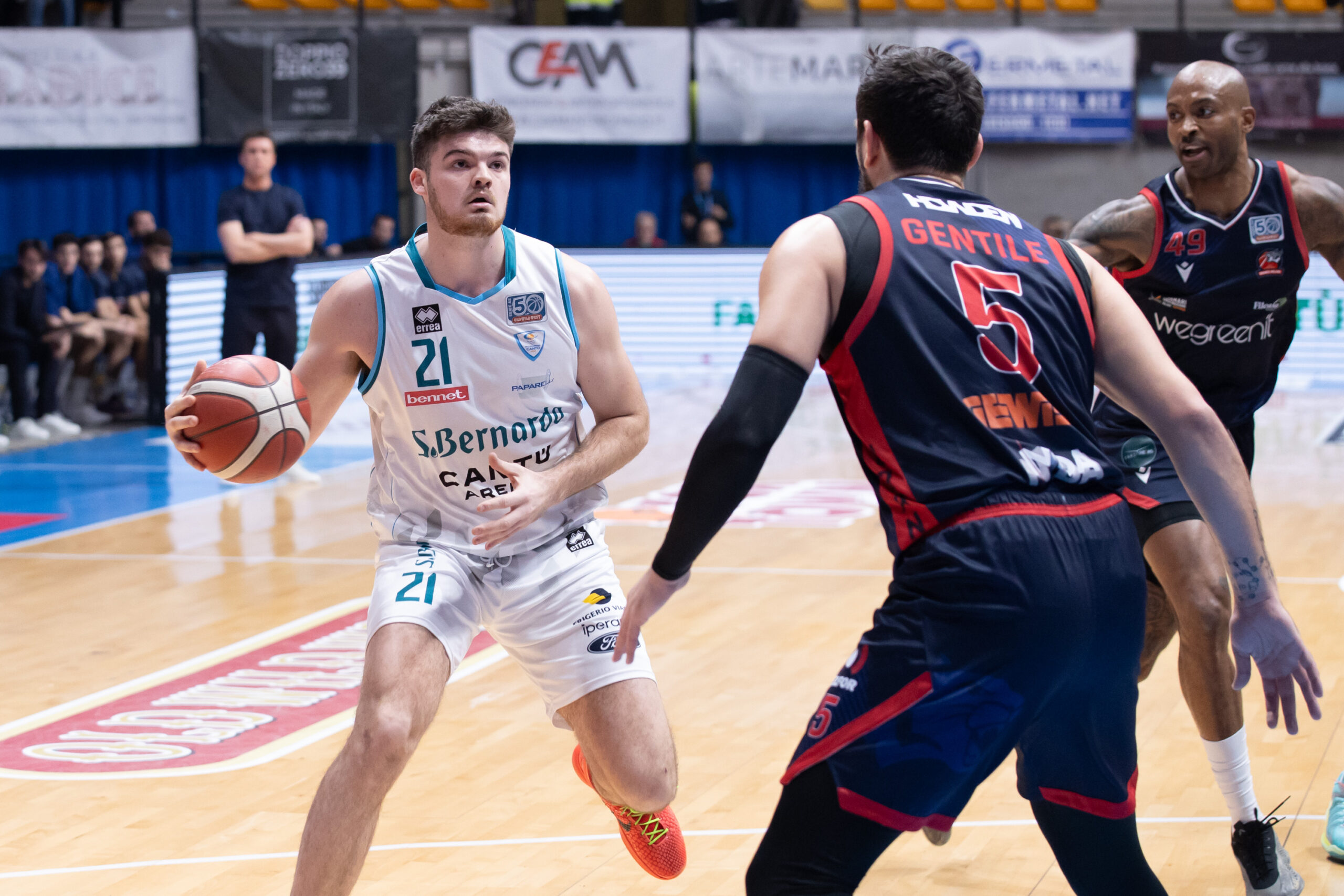 Basket, a Desio la Pallacanestro Cantù trionfa sull’Urania Milano: 81-51 il risultato finale