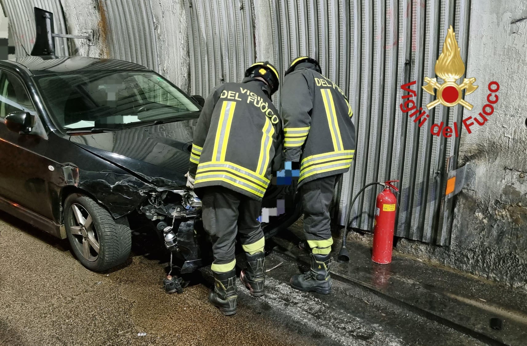 Incidente sull’autostrada A9 nella galleria Quarcino, tre auto coinvolte. Nessuno ferito