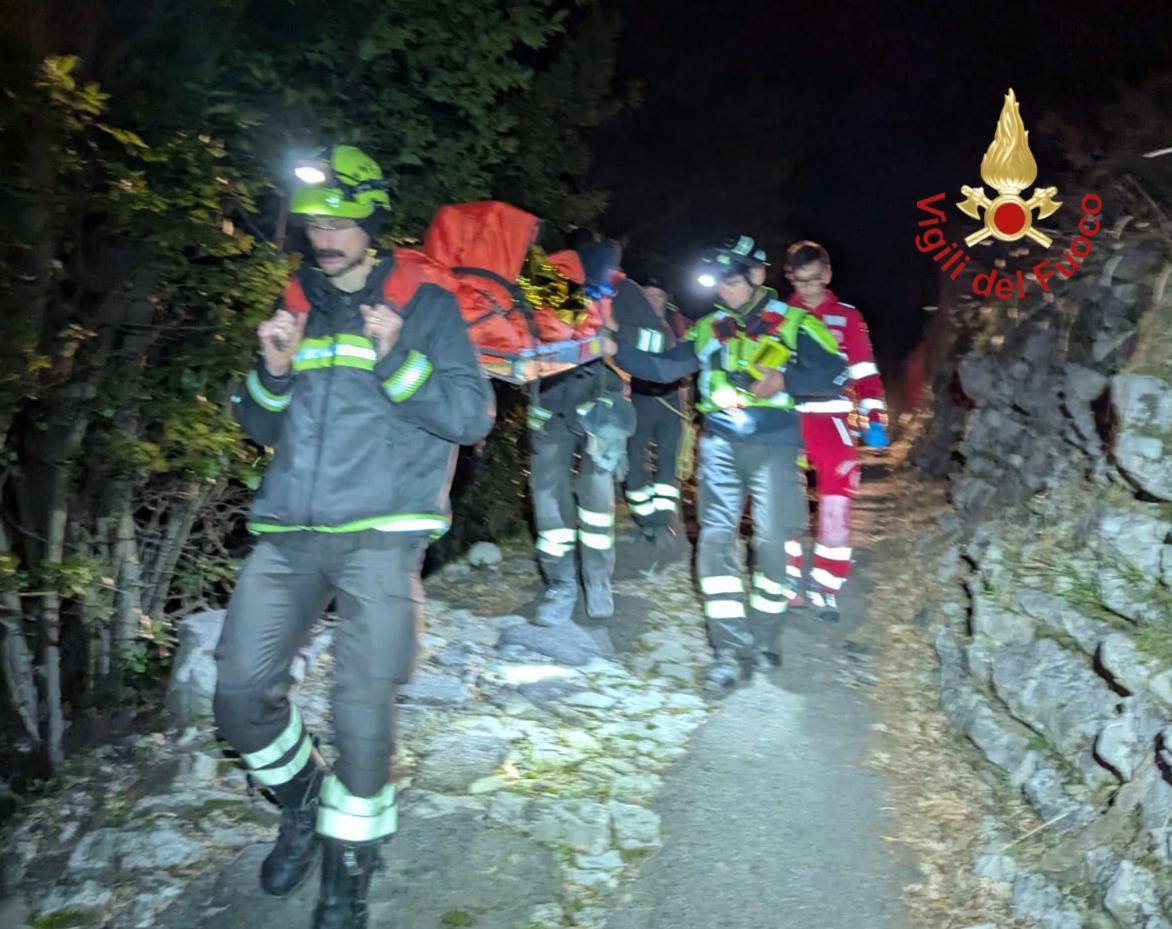 Lenno, 60enne infortunato recuperato sopra l’abbazia dell’Acquafredda