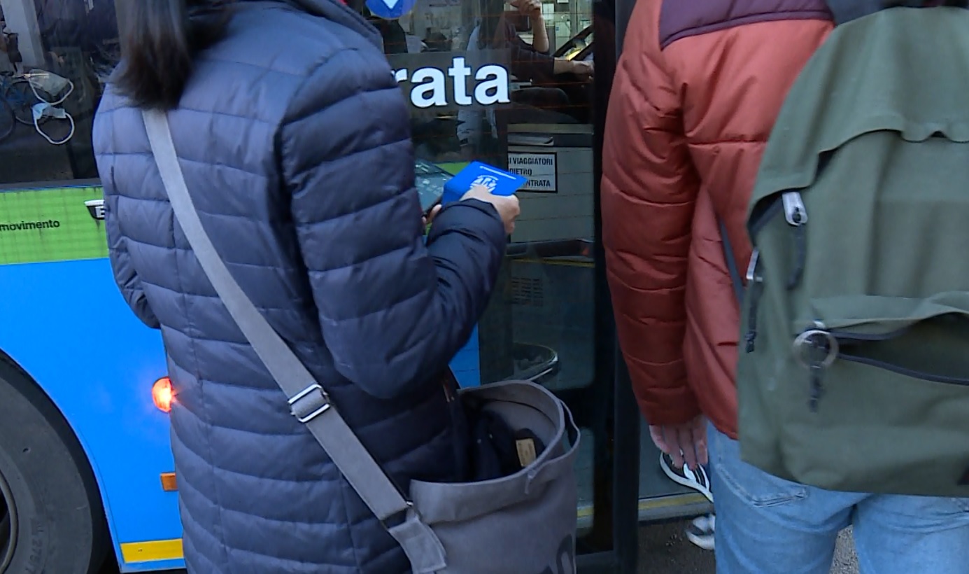 Trasporti in Valle Intelvi, l’appello delle mamme e la risposta di Asf