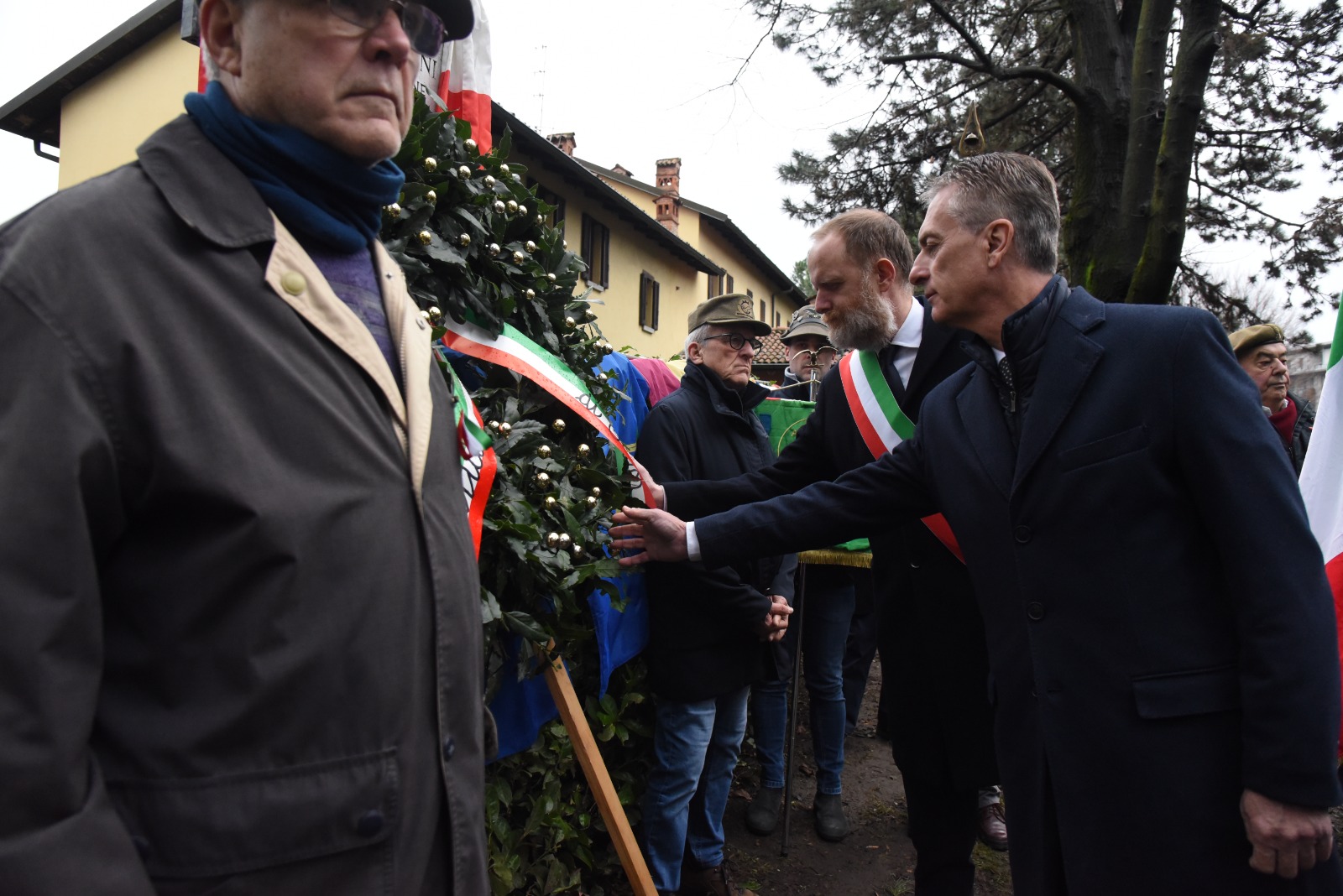 Giorno del Ricordo, a Como la cerimonia ai giardini intitolati ai “Martiri italiani delle Foibe Istriane”