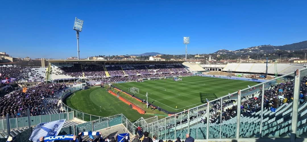 Ritardo al rientro in campo, multa di 2mila euro al Como