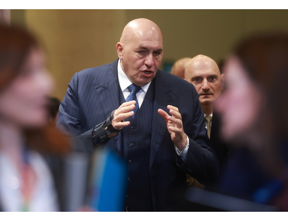 Ucraina: Crosetto, confini pace giusta sono quelli pre-guerra